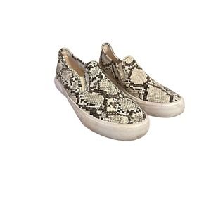 Tommy Bahama Faux Snake Skin Slip On Sneaker Women's Size 7.5